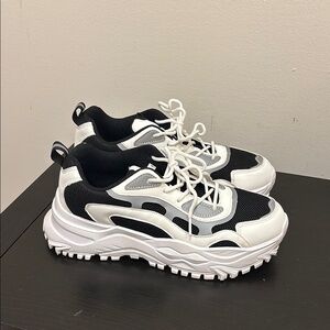 Black and White Chunky Sneakers